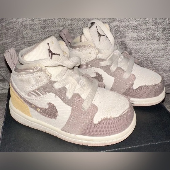 Air Jordan RETRO 1 MID SE CRAFT 'TAUPE HAZE' (GS) Toddler Size 6 - Picture 2 of 7
